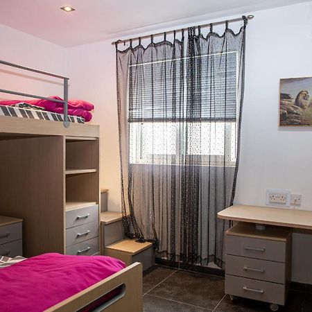 شقة Dolmen Court Flat 10, Qawra خليج سانت بول المظهر الخارجي الصورة
