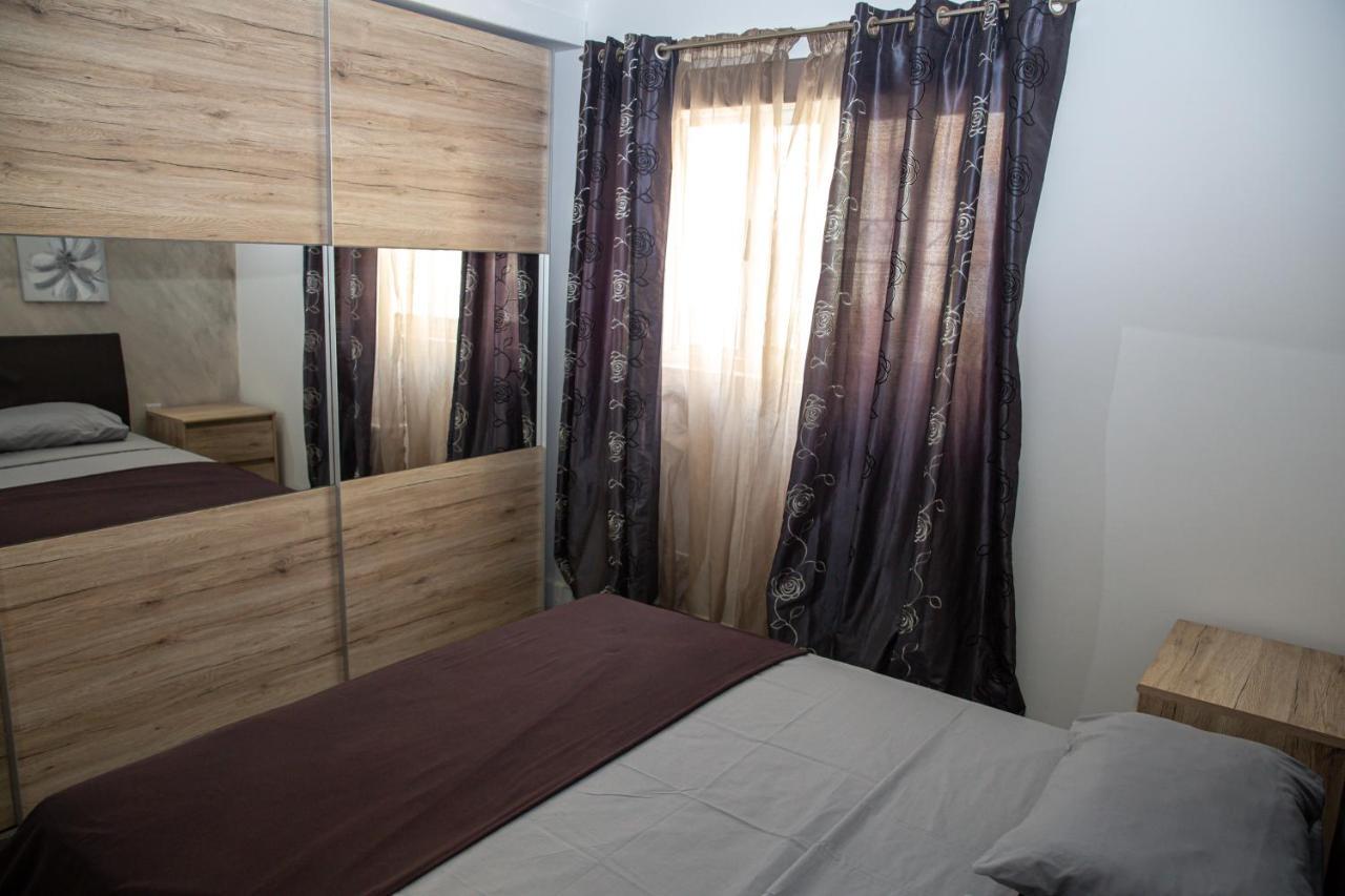 شقة Dolmen Court Flat 10, Qawra خليج سانت بول المظهر الخارجي الصورة
