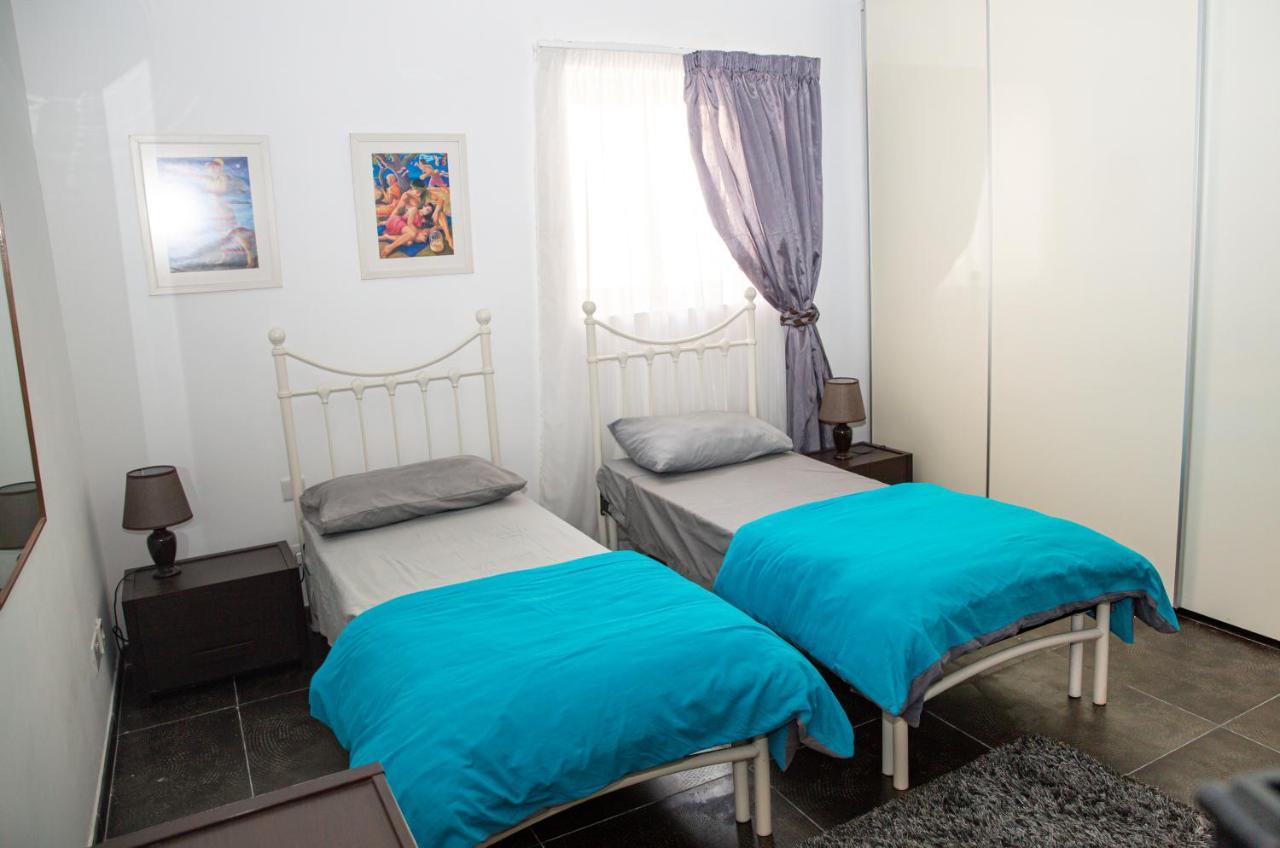 شقة Dolmen Court Flat 10, Qawra خليج سانت بول المظهر الخارجي الصورة