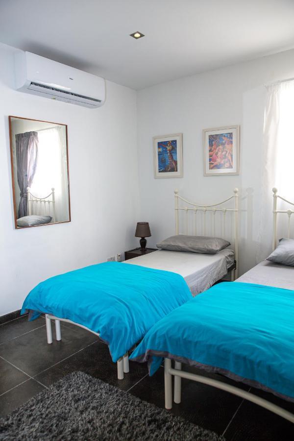 شقة Dolmen Court Flat 10, Qawra خليج سانت بول المظهر الخارجي الصورة