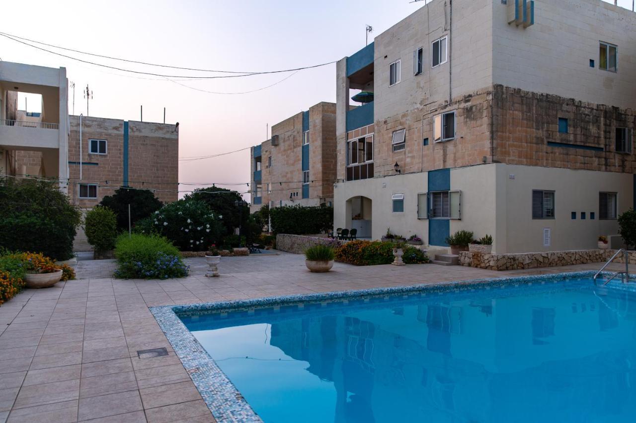 شقة Dolmen Court Flat 10, Qawra خليج سانت بول المظهر الخارجي الصورة
